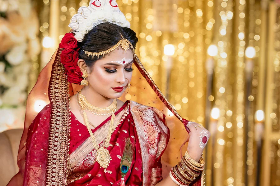 বিয়েতে কনের পোশাকে লাল রঙের এত আধিপত্য কেন?