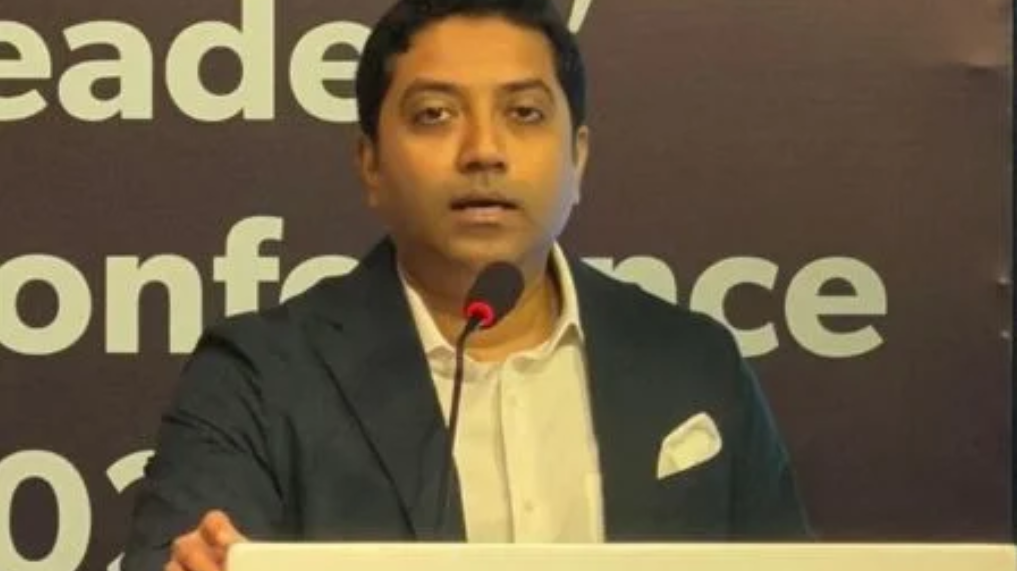 বাংলা-ইংরেজি মাধ্যমের দূরত্ব কমাতে বড় সংস্কারের ইঙ্গিত