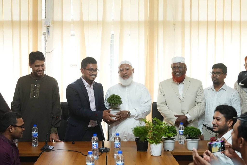 শফিকুর রহমানের সঙ্গে ডাকসু নেতাদের সাক্ষাৎ, পরবর্তী নির্বাচন নিয়ে আলোচনা
