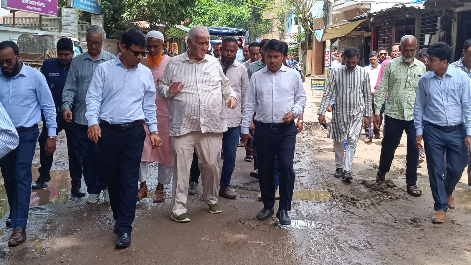 বান্দরবানকে পরিবেশবান্ধব ও পরিচ্ছন্ন পর্যটন নগরী করতে চাই: পার্বত্য মন্ত্রী