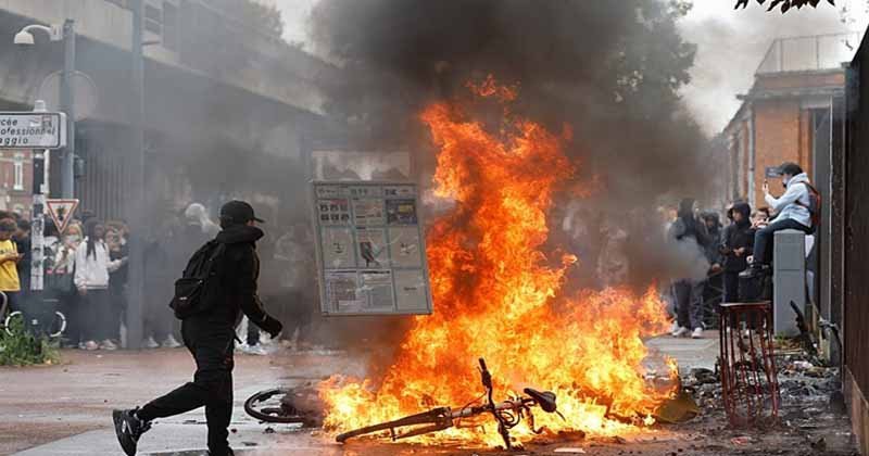 ফ্রান্সজুড়ে শিক্ষার্থীদের বিক্ষোভ, আটক চার শতাধিক